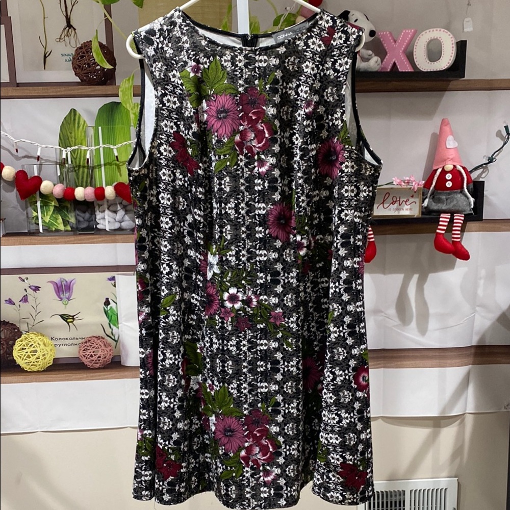 Floral Black and White Sleeveless Dress